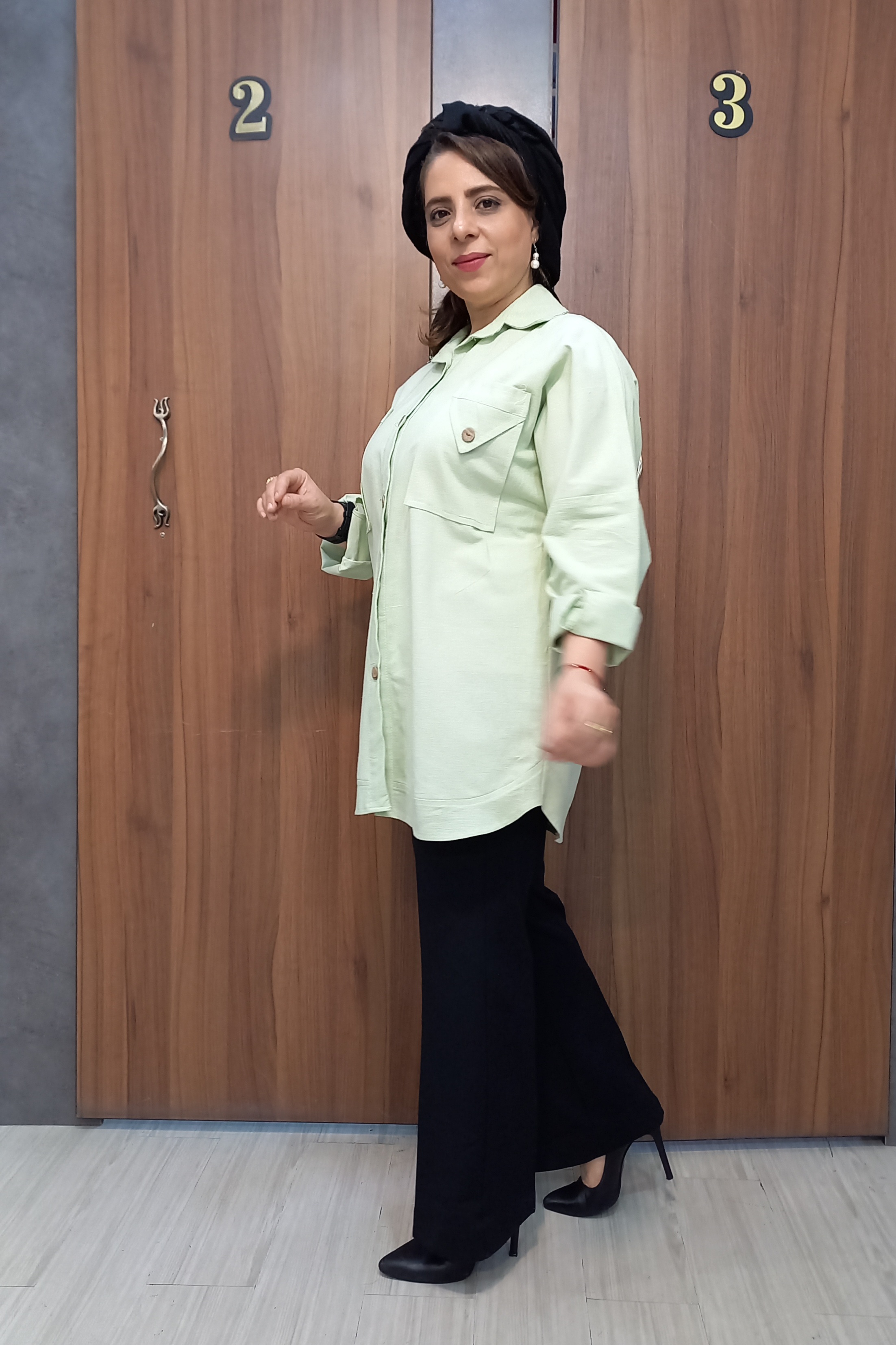 رنگ مغز پسته ایی